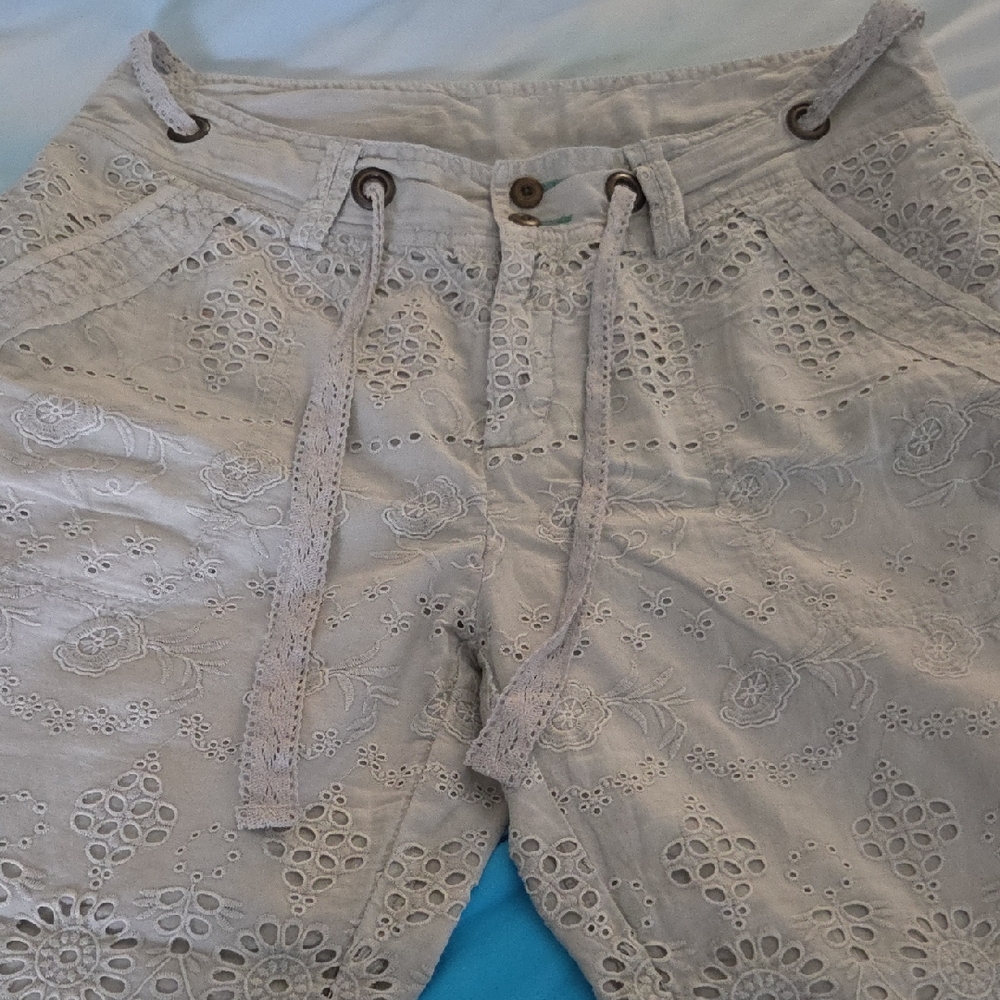 Sundance Catalog Eyelet Overlay Gray Cropped Pants